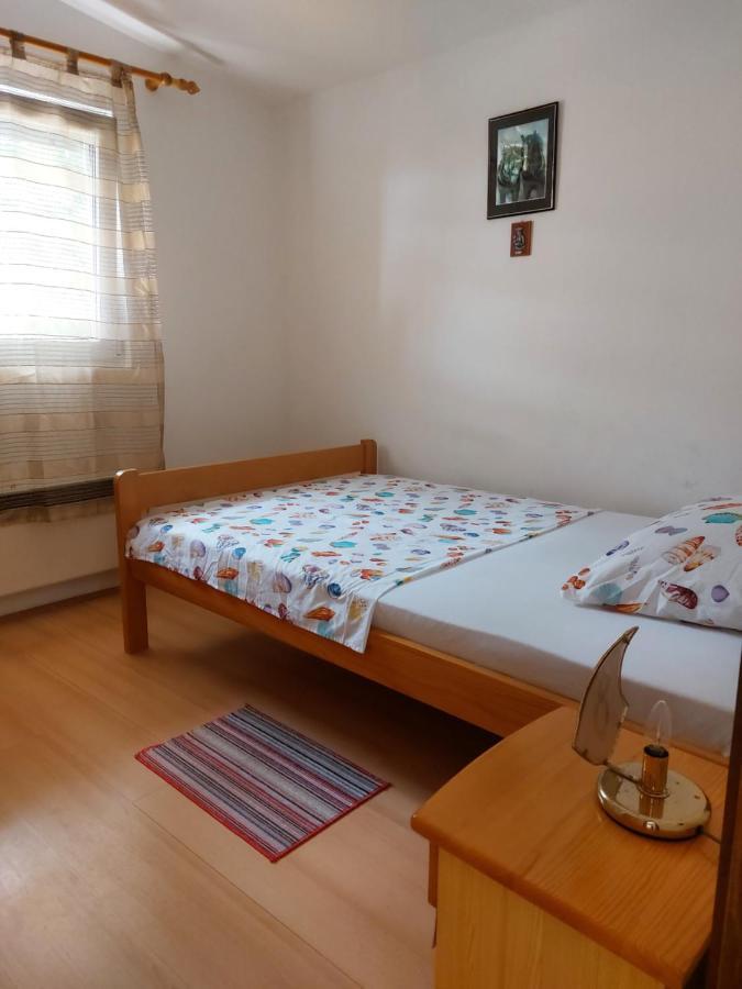 Apartman Nardi Vir Εξωτερικό φωτογραφία